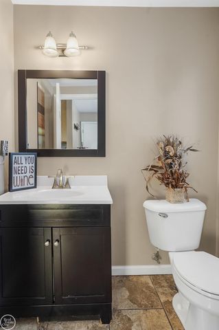 46686 Heather Lane, New Baltimore, MI 48051