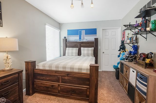 46686 Heather Lane, New Baltimore, MI 48051