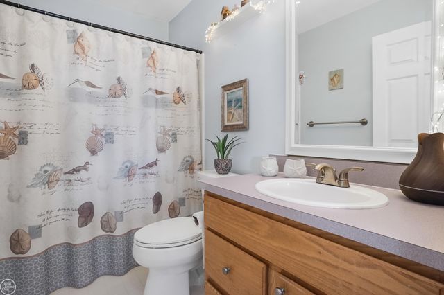 46686 Heather Lane, New Baltimore, MI 48051