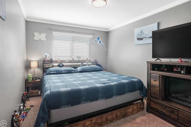 46686 Heather Lane, New Baltimore, MI 48051