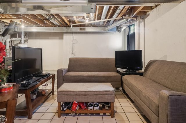 46686 Heather Lane, New Baltimore, MI 48051