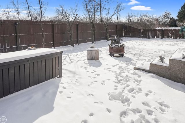 46686 Heather Lane, New Baltimore, MI 48051