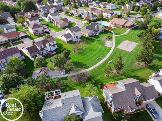 46686 Heather Lane, New Baltimore, MI 48051