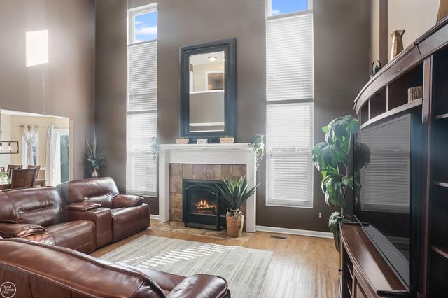 46686 Heather Lane, New Baltimore, MI 48051