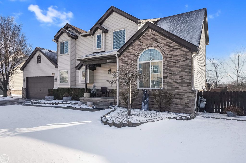 46686 Heather Lane, New Baltimore, MI 48051