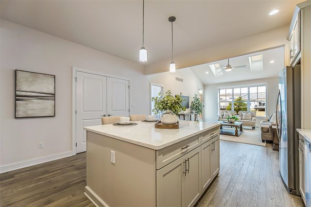 3077 N Spurway Drive, Ann Arbor, MI 48105