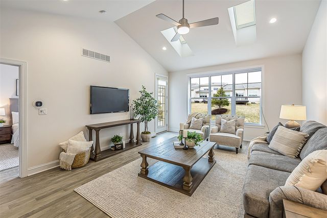 3077 N Spurway Drive, Ann Arbor, MI 48105