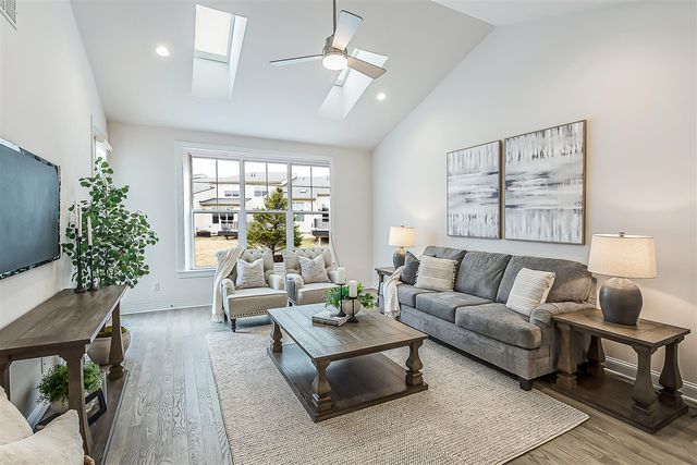 3077 N Spurway Drive, Ann Arbor, MI 48105