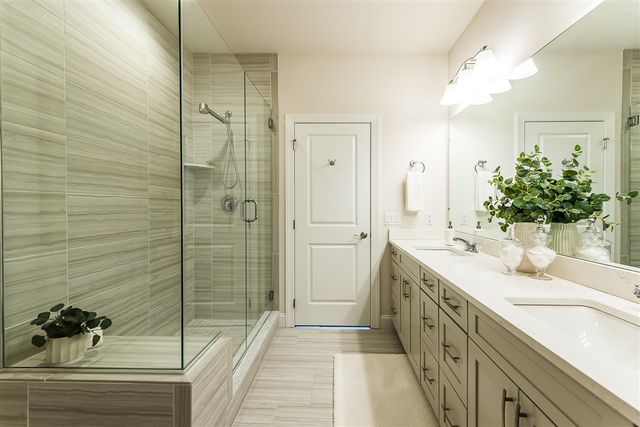 3077 N Spurway Drive, Ann Arbor, MI 48105