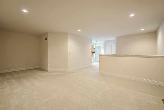 3077 N Spurway Drive, Ann Arbor, MI 48105