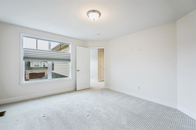 3077 N Spurway Drive, Ann Arbor, MI 48105