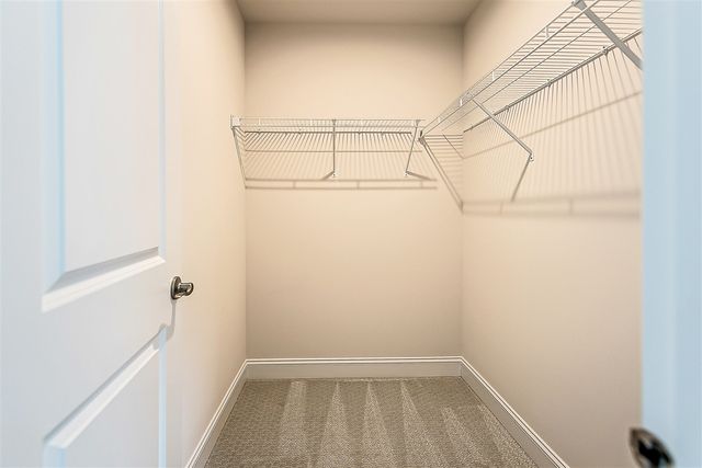 3077 N Spurway Drive, Ann Arbor, MI 48105