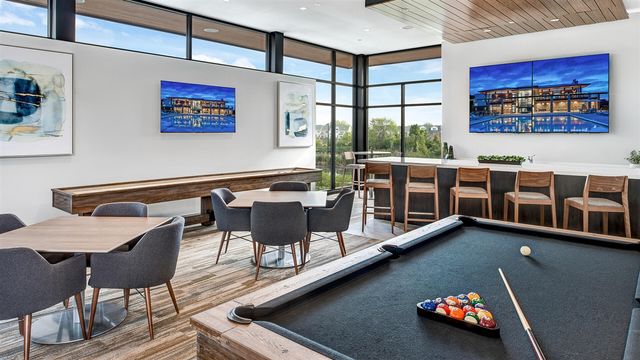 3077 N Spurway Drive, Ann Arbor, MI 48105