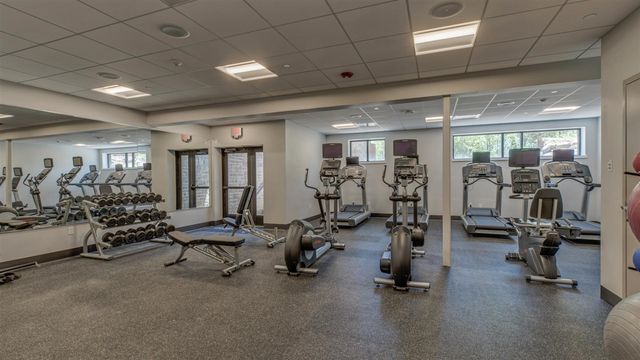 3077 N Spurway Drive, Ann Arbor, MI 48105