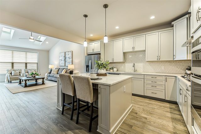 3077 N Spurway Drive, Ann Arbor, MI 48105