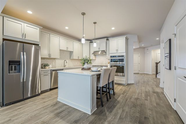 3077 N Spurway Drive, Ann Arbor, MI 48105