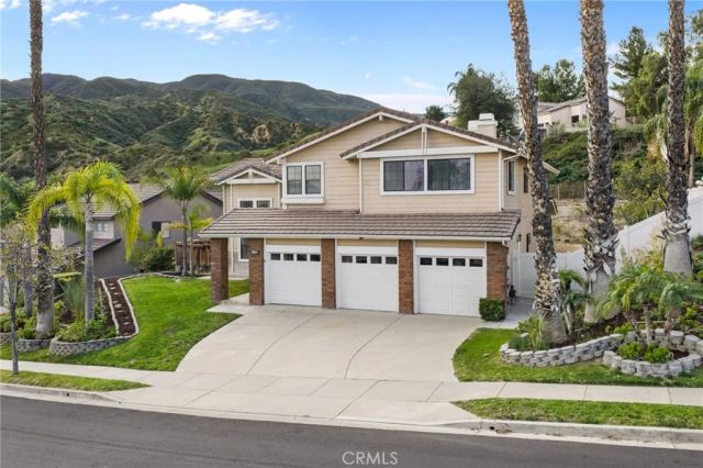 2860 Hidden Hills, Corona, CA 92882