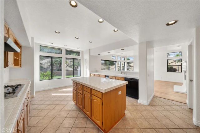 2860 Hidden Hills, Corona, CA 92882