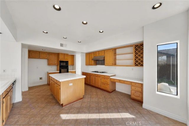 2860 Hidden Hills, Corona, CA 92882