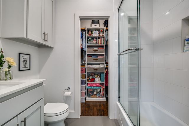 5602 Lindell Avenue B, Dallas, TX 75206