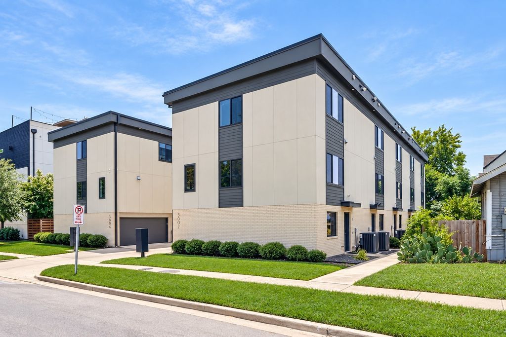 5602 Lindell Avenue B, Dallas, TX 75206