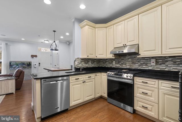 803 ESTUARY DR, Odenton, MD 21113