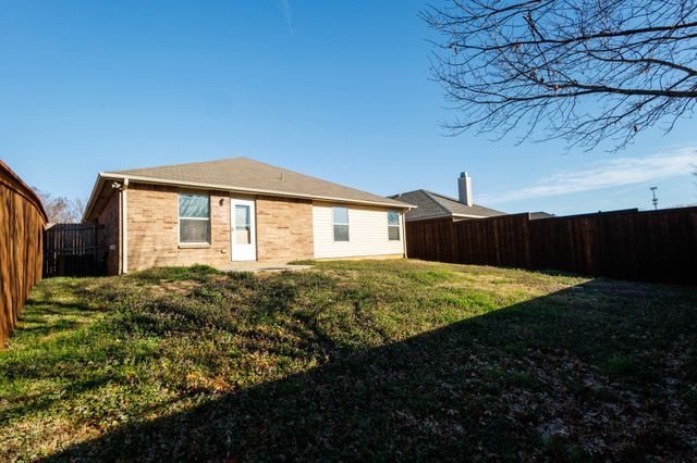 6008 English Saddle Lane, Denton, TX 76210