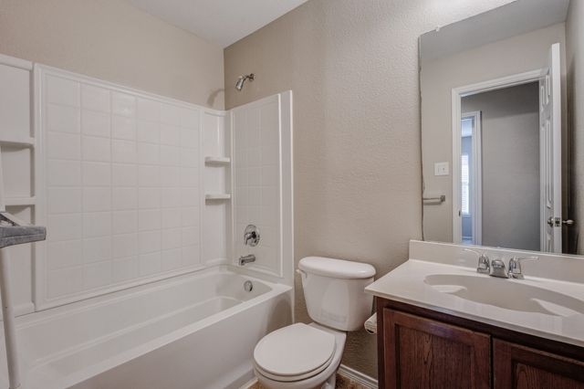 6008 English Saddle Lane, Denton, TX 76210