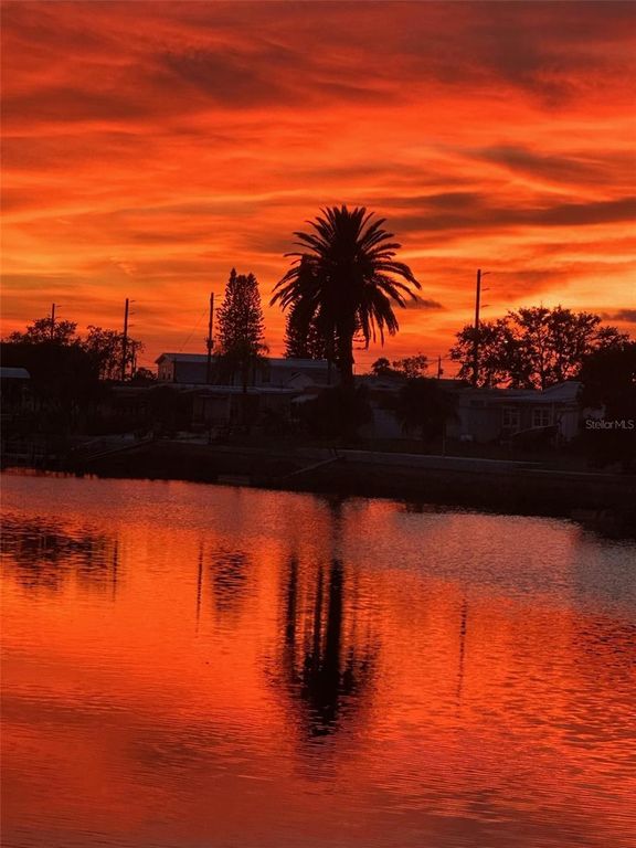 Image 44 of property listing at 12913 1ST ISLE, Hudson, FL 34667