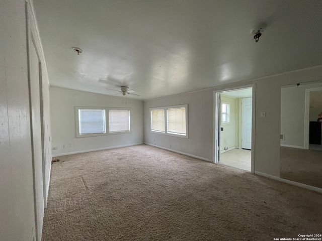 4235 Mickey Rd, San Antonio, TX 78223