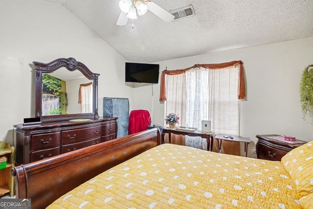 204 Hailey Lane, Griffin, GA 30223