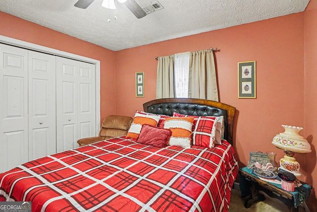 204 Hailey Lane, Griffin, GA 30223