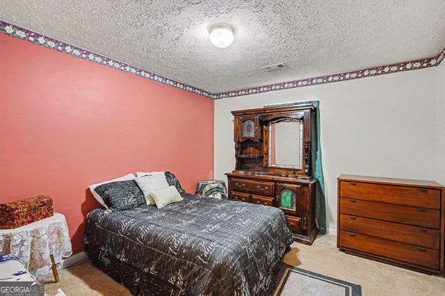 204 Hailey Lane, Griffin, GA 30223