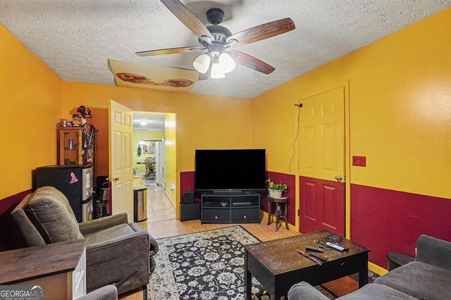 204 Hailey Lane, Griffin, GA 30223