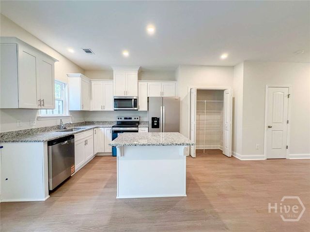 87 Heirloom Road, Hinesville, GA 31313