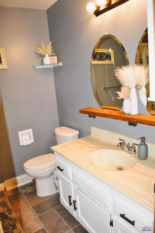 1302 38TH, Rapid City, SD 57702