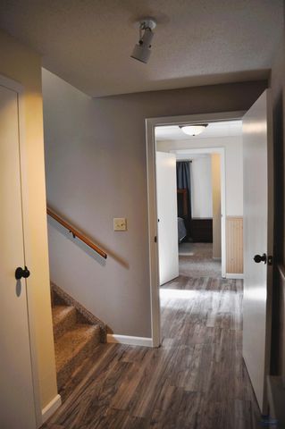 1302 38TH, Rapid City, SD 57702