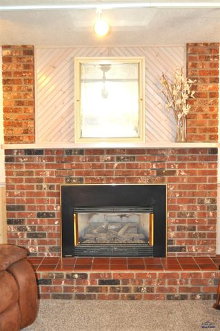 1302 38TH, Rapid City, SD 57702