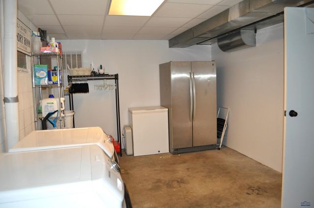 1302 38TH, Rapid City, SD 57702