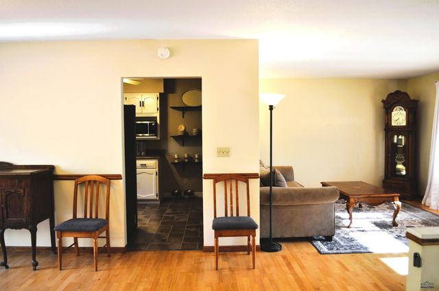 1302 38TH, Rapid City, SD 57702