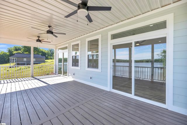 301 Portland Circle, Greenwood, SC 29649