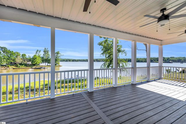 301 Portland Circle, Greenwood, SC 29649