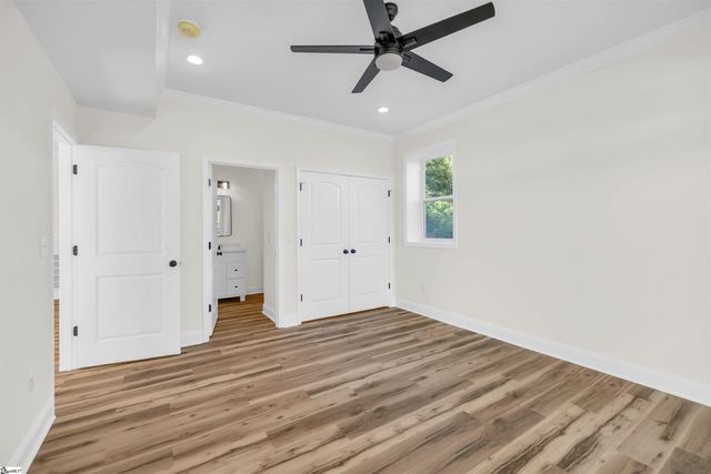 301 Portland Circle, Greenwood, SC 29649