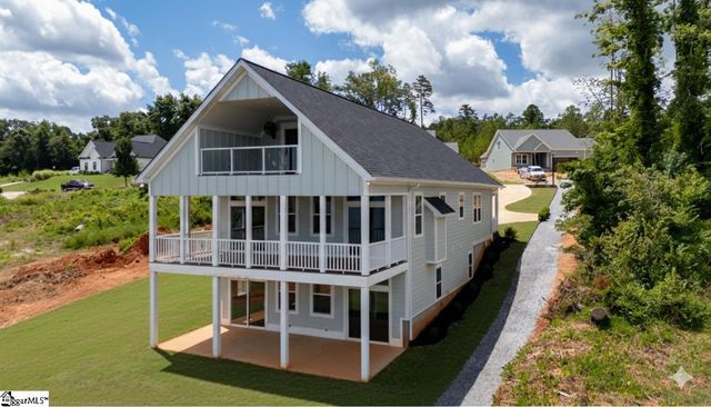 301 Portland Circle, Greenwood, SC 29649