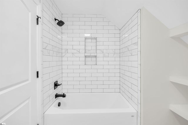 301 Portland Circle, Greenwood, SC 29649