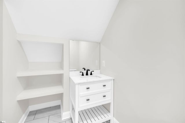 301 Portland Circle, Greenwood, SC 29649