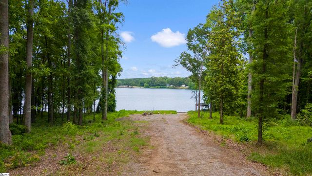 301 Portland Circle, Greenwood, SC 29649