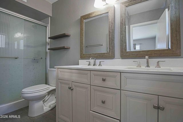 907 W MESQUITE Street, Chandler, AZ 85225