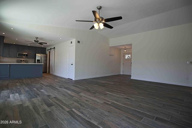 907 W MESQUITE Street, Chandler, AZ 85225