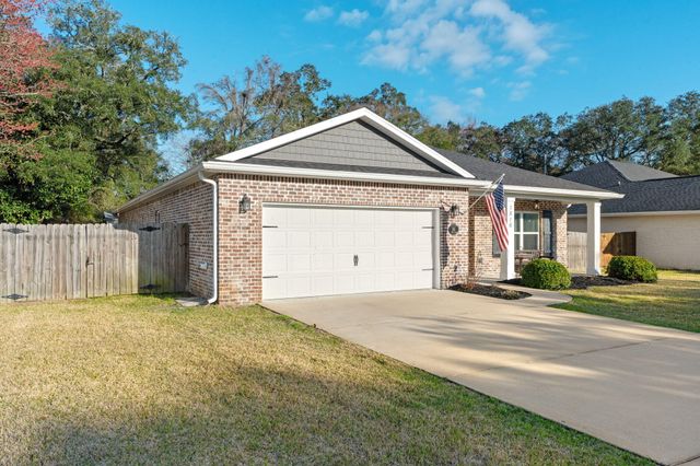 1516 W Ponderosa Road, Fort Walton Beach, FL 32547